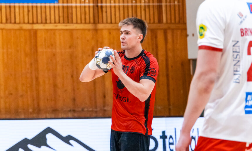 Egill Bjarni Friðjónsson