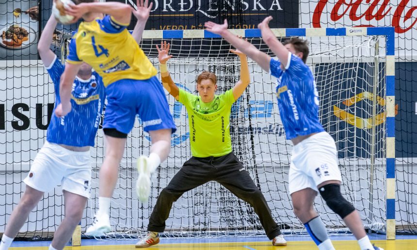 Egill Bjarni Friðjónsson