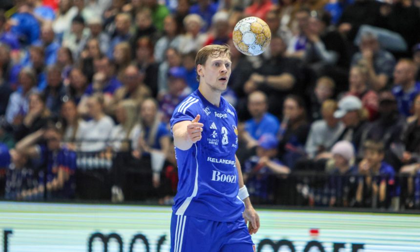 Kristinn Steinn Traustason)