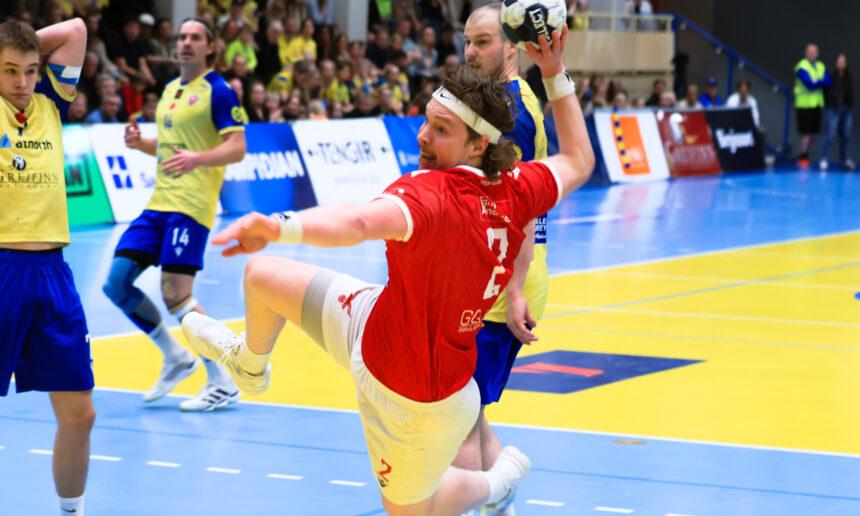 Egill Bjarni Friðjónsson